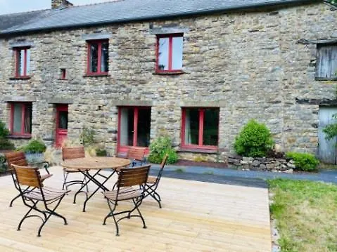 Holiday home Ar Merglet - Grande Longere Authentique En Broceliande Maxent